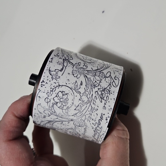 Very Vintage Stampin Round Jumbo wheel stamp 2" wide - Picture 2 of 2